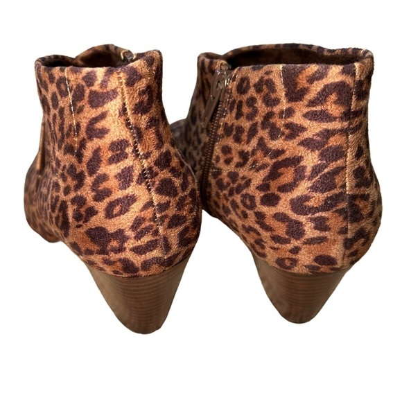 Bella Vita Womens Kira II Animal Print Heeled Ankle Bootie Boot, Size 8 - Picture 6 of 11